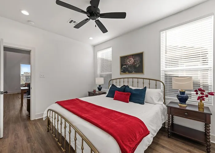 Blues House King Bed Full Kitchen Fast Wifi *